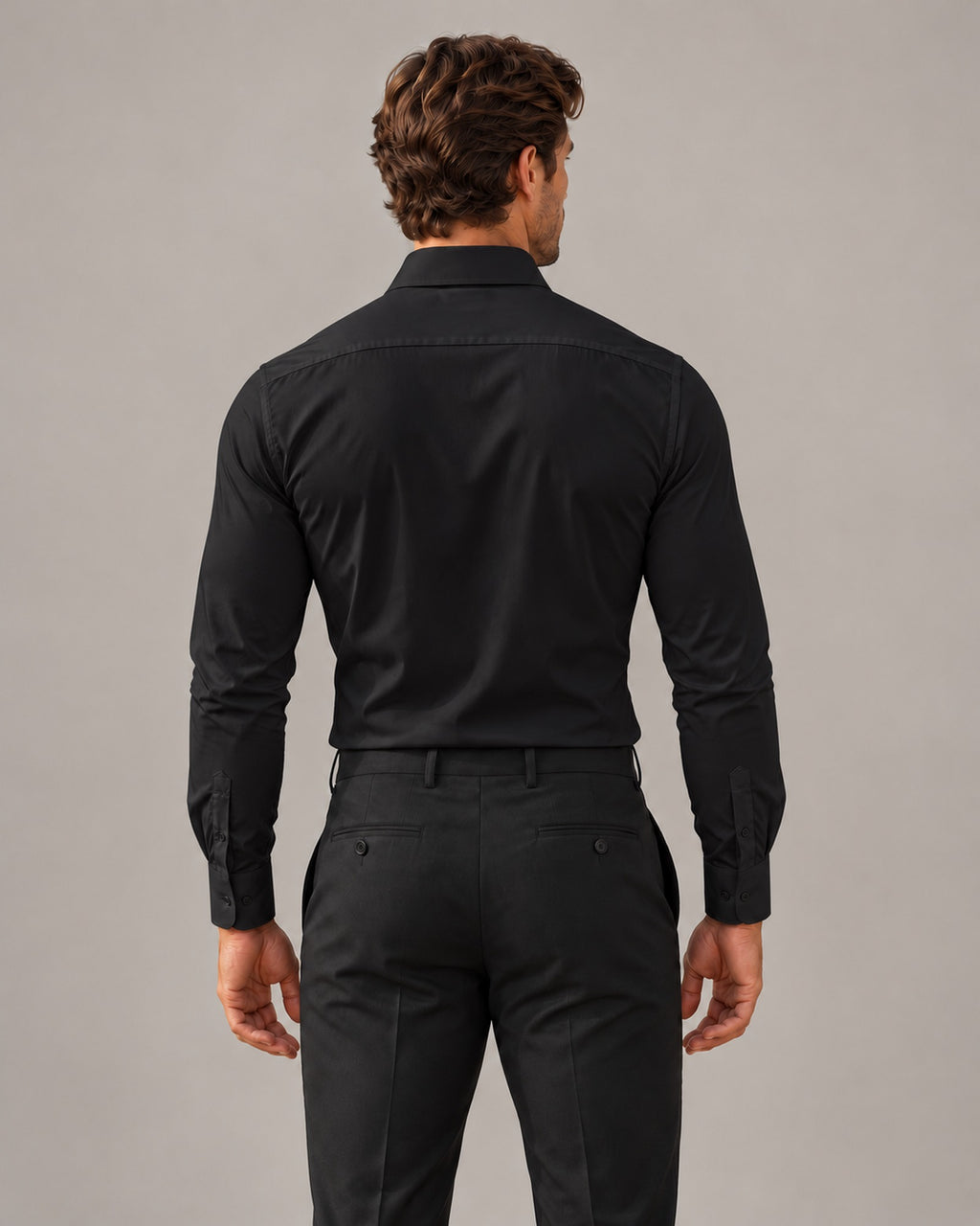 The Everett in Onyx Black, back view