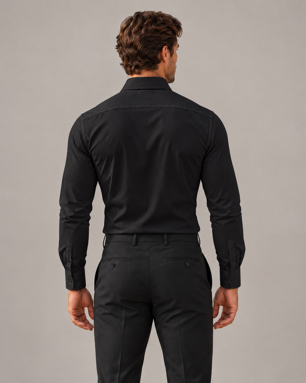 The Everett in Onyx Black, back view