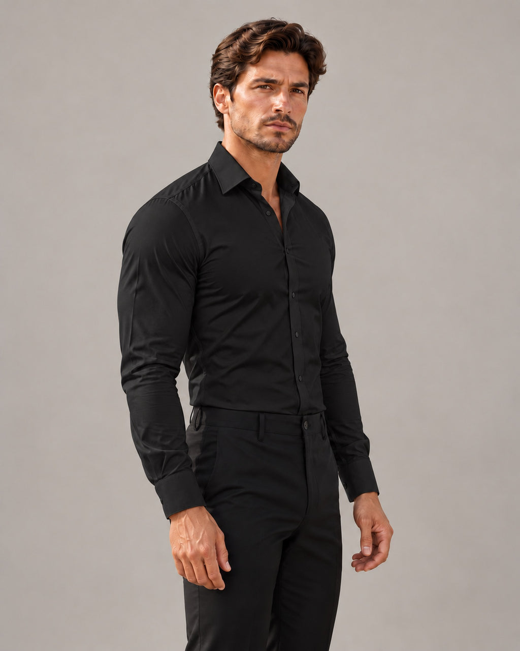 The Everett in Onyx Black, side view